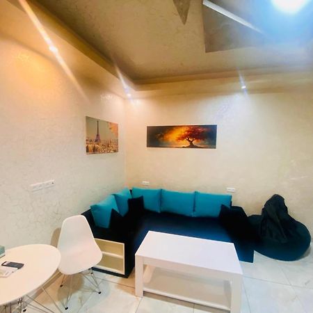 Luxury Apartment With Jacuzzi On Republic Square Erevan Esterno foto